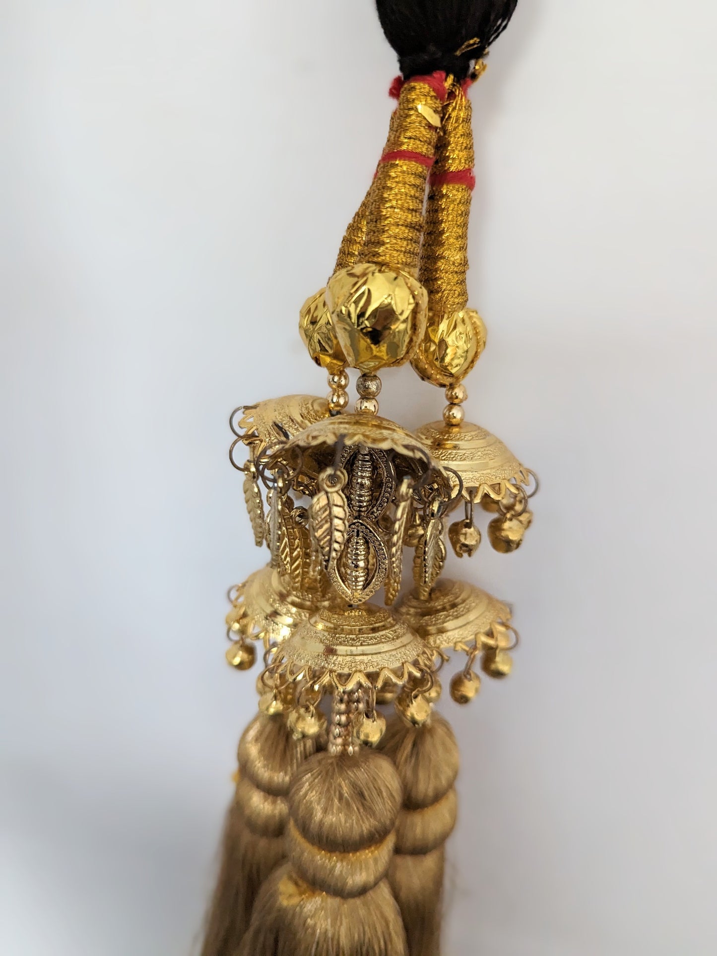 Parandi Golden Jhumka